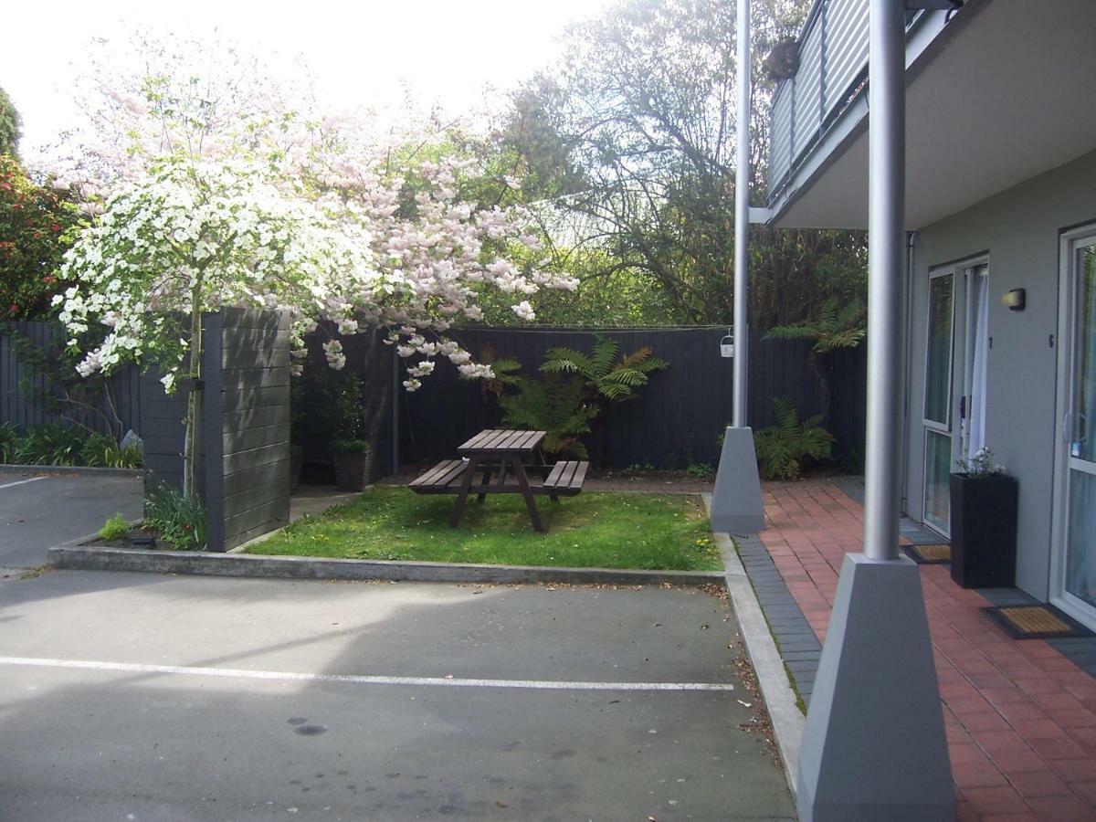 306 Motel Apartments Christchurch Buitenkant foto