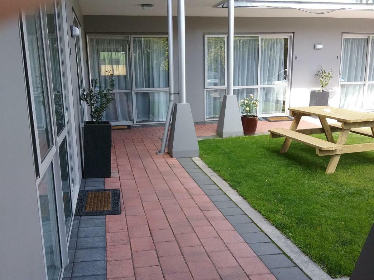306 Motel Apartments Christchurch Buitenkant foto